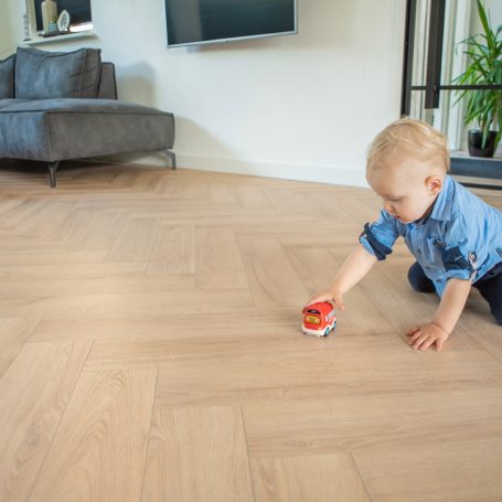 Floer-Fischgrät-Laminat-Boden-Unbehandelt-Eiche