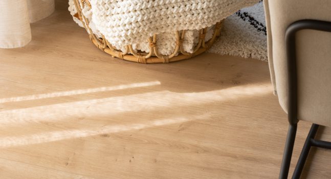 Floer-Landhaus-Laminat-Unbehandelte-Eiche