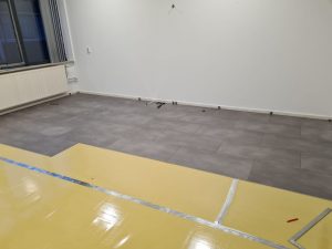 comfyclick pvc tegel vaalserberg donkergrijs