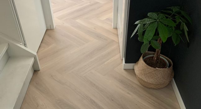 Floer-Walfischgrät-Klick-Vinyl-Unarwal-Unbehandelt