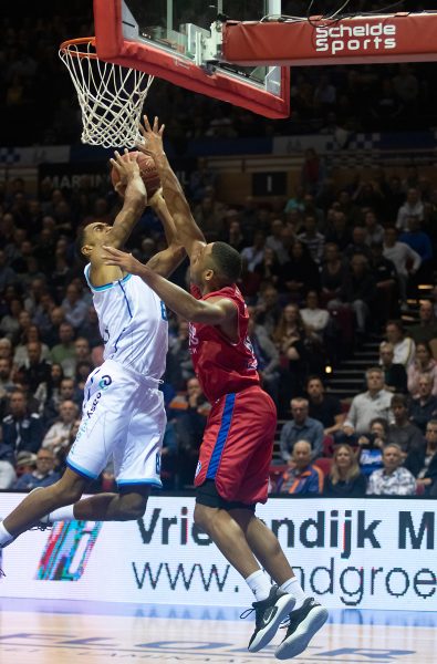 Floer-sponsor-basketball-vloer-parkett-laminat-vinyl-actie-jason-dourisseau-2