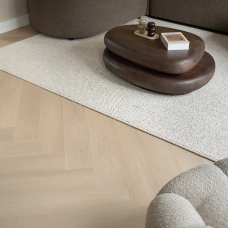 Floer-floerboden-Walfischgrät-Klick-Vinylboden-Swordfish-Sand-Wohnzimmer-4