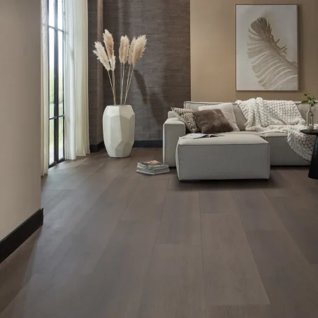 Floer Landhaus Click Vinyl Boden Dunkle Eiche Wohnzimmer
