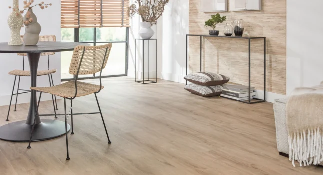 Floer Landhaus Klick Vinyl Boden Graue Eiche Wohnzimmer