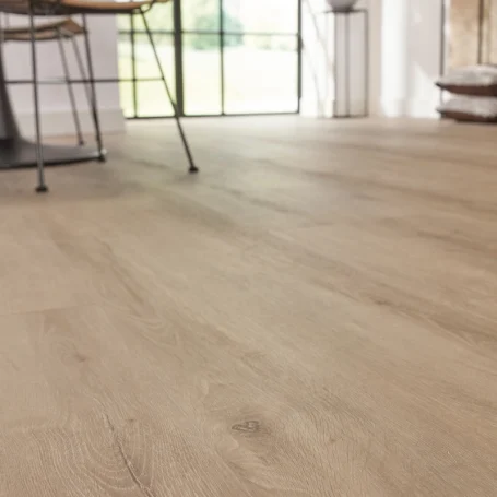 Floer Landhaus Klick Vinyl Boden Graue Eiche Wohnzimmer