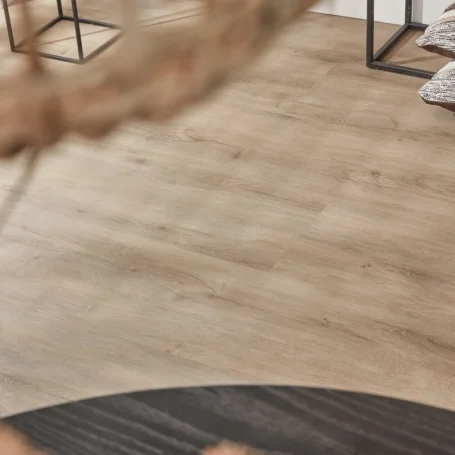 Floer Landhaus Klick Vinyl Boden Graue Eiche Wohnzimmer