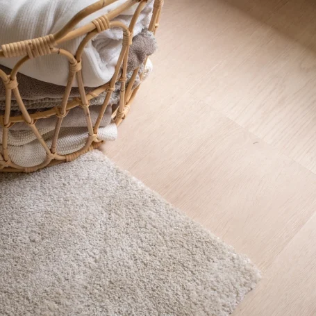 Floer Landhaus Klick Vinyl Boden Verwitterte Eiche Wohnzimmer