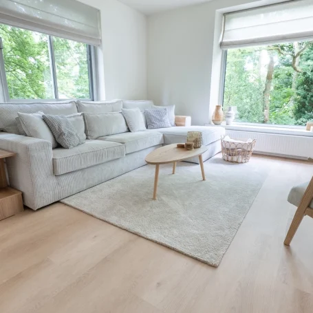 Floer Landhaus Klick Vinyl Boden Verwitterte Eiche Wohnzimmer
