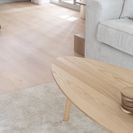 Floer Landhaus Klick Vinyl Boden Verwitterte Eiche Wohnzimmer