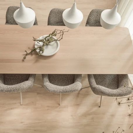 Floer Landhaus Klick Vinyl Creme Eiche das Wohnzimmer