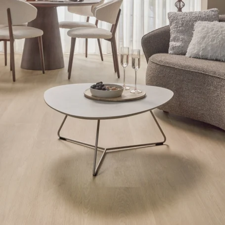 Floer Landhaus Klick Vinyl Natur Eiche das Wohnzimmer