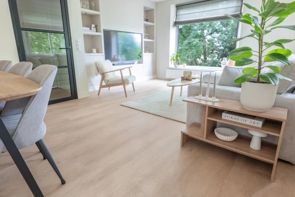 Floer Landhaus Vinyl Boden Verwitterte Eiche Wohnzimmer
