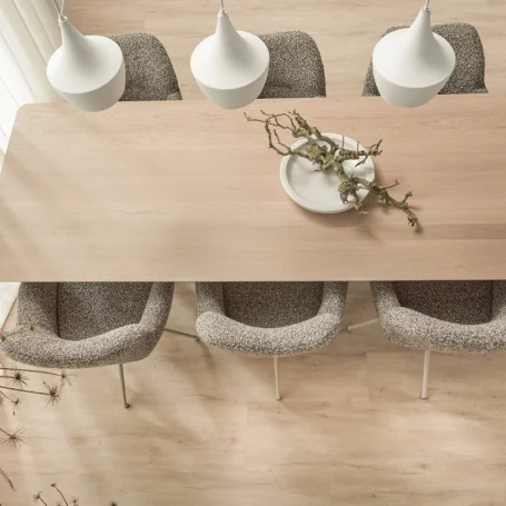 Floer Landhaus Vinyl Creme Eiche das Wohnzimmer