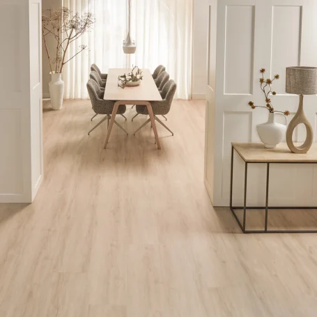 Floer Landhaus Vinyl Creme Eiche das Wohnzimmer