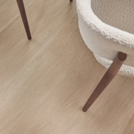 Floer Landhaus Vinyl Natur Eiche das Wohnzimmer