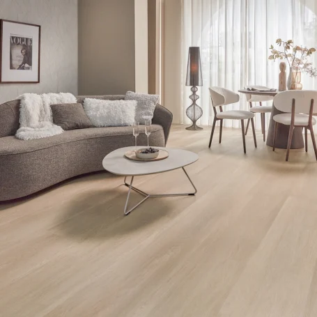 Floer Landhaus Vinyl Natur Eiche das Wohnzimmer