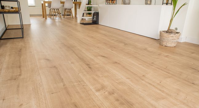 Floer Landhaus Laminat - Unbehandelte Eiche